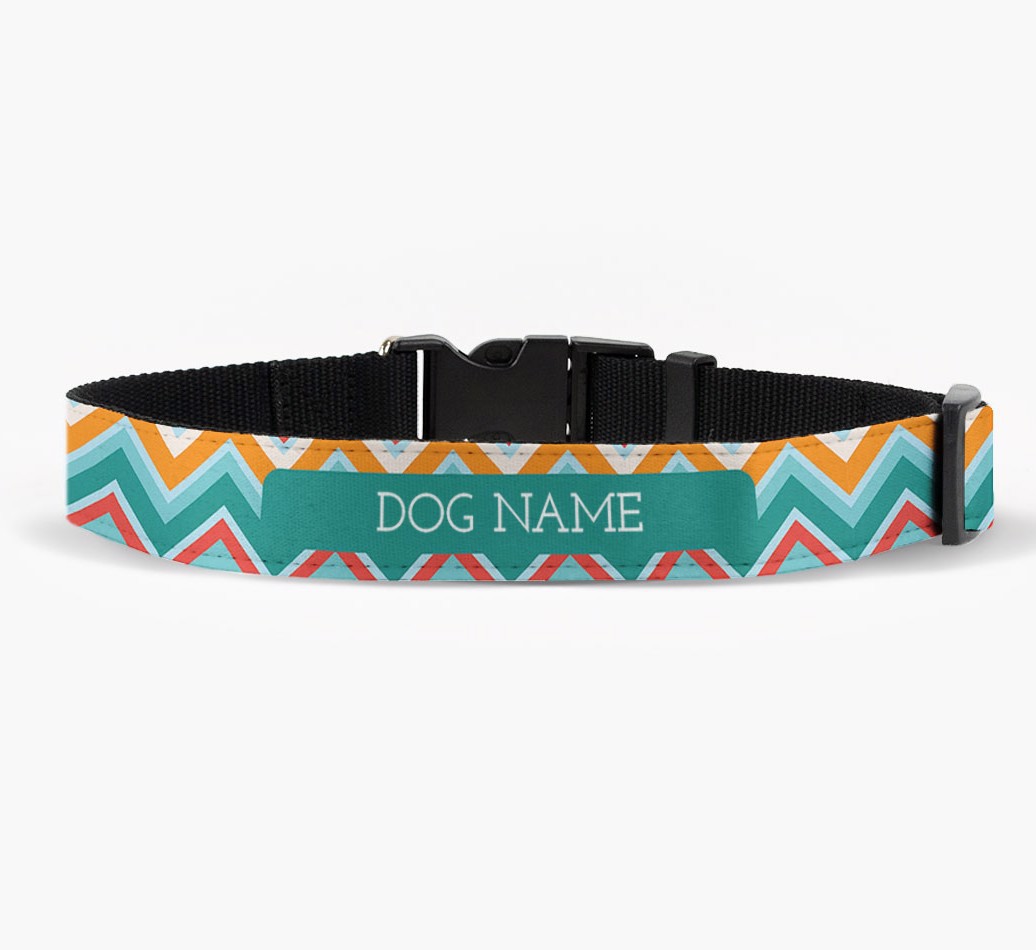 Personalized Fabric Collar with Zigzag Pattern for your {breedFullName} front view
