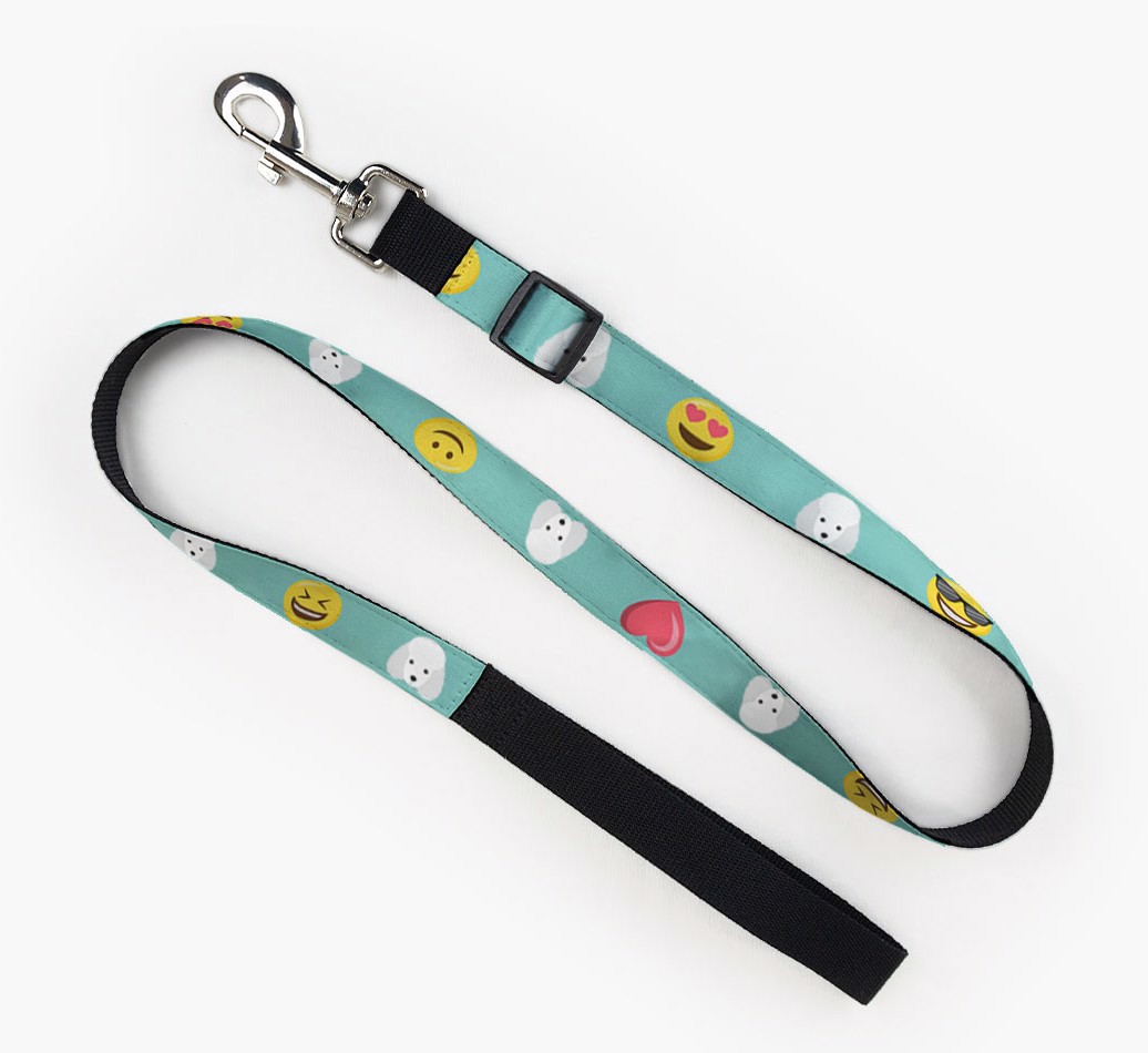 'Fabric Leash with Emojis and {breedFullName} Icon Full