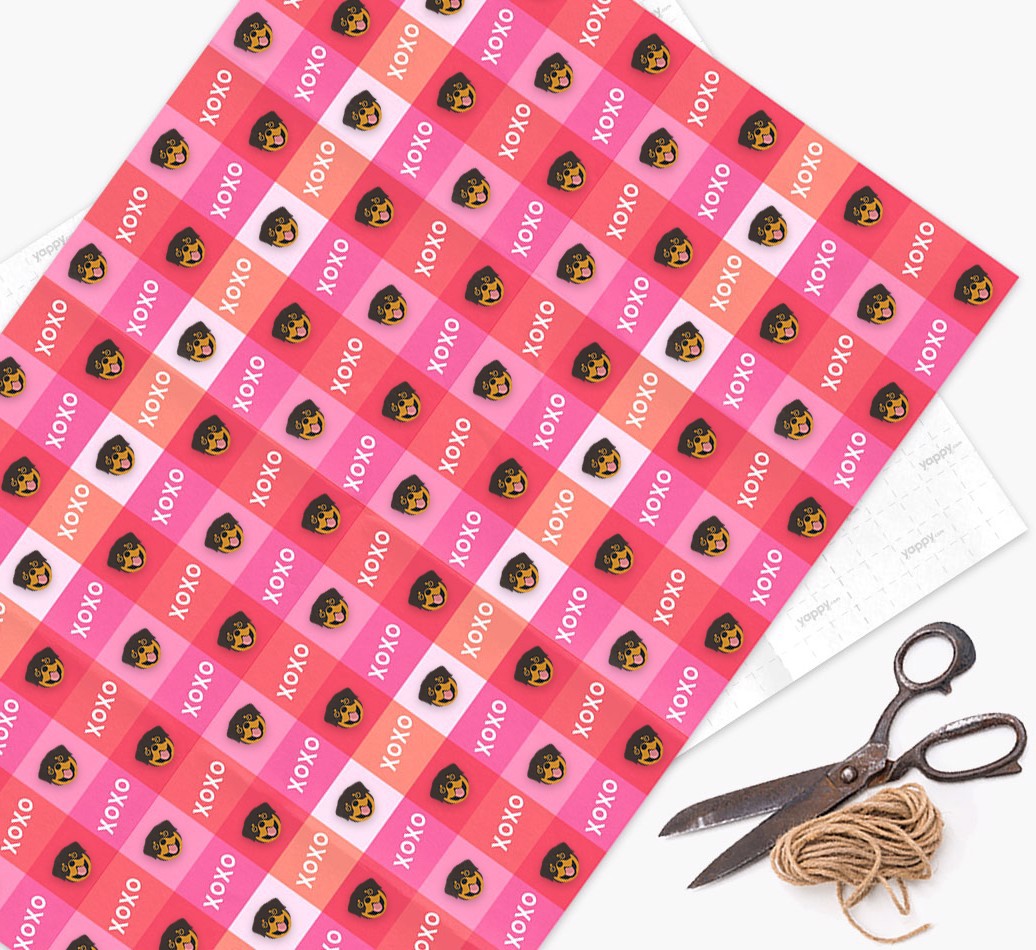 'XOXO' - Personalised {breedFullName} Wrapping Paper - flat