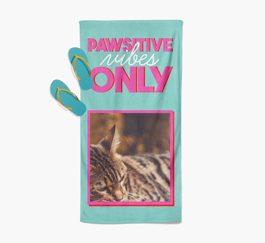 'Pawsitive Vibes Only' Towel with a photo of your {breedFullName} - Portrait