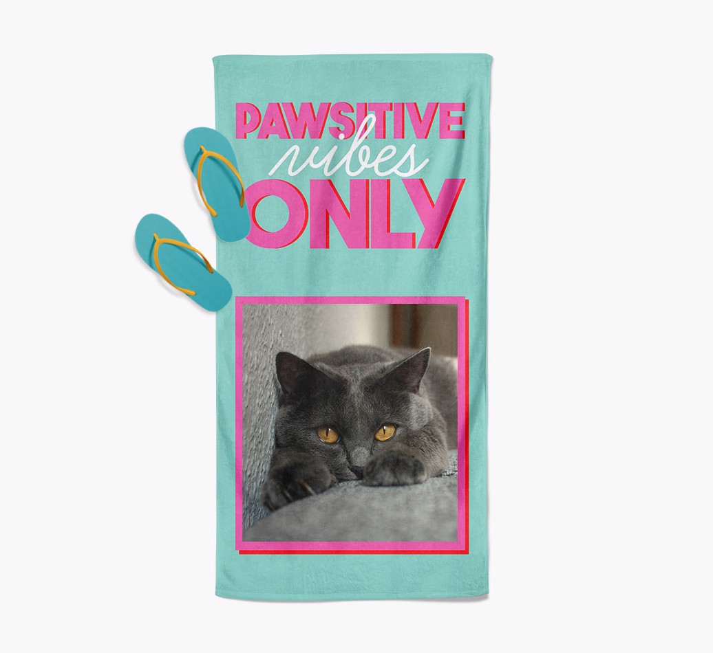 'Pawsitive Vibes Only' Towel with a photo of your {breedFullName} - Portrait