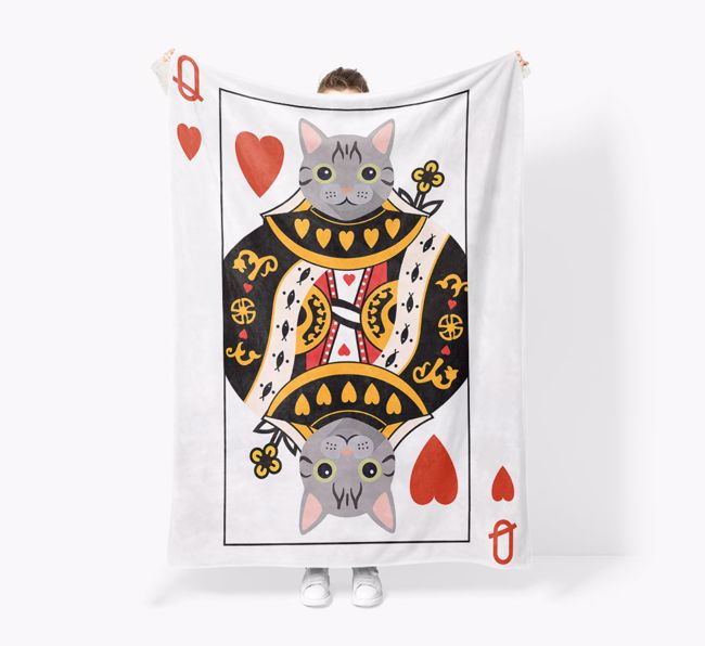 'Queen Of Hearts' - Personalized Sherpa Fleece Blanket with {breedFullName} Yappicon