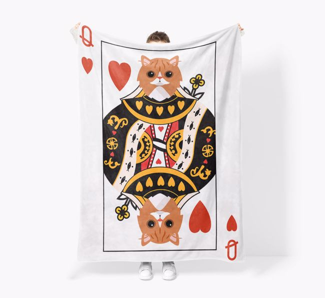 'Queen Of Hearts' - Personalised Sherpa Fleece Blanket with {breedFullName} Yappicon