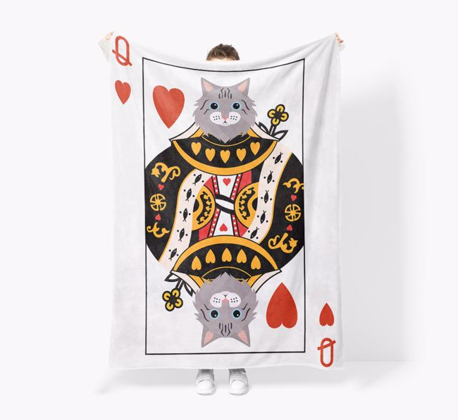 'Queen Of Hearts' - Personalised Sherpa Fleece Blanket with {breedFullName} Yappicon