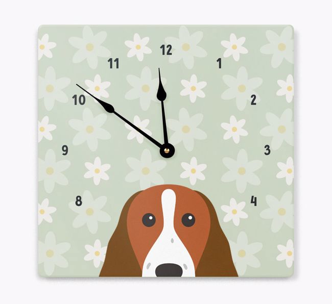 Daisy Pattern: Personalised {breedFullName} Wall Clock