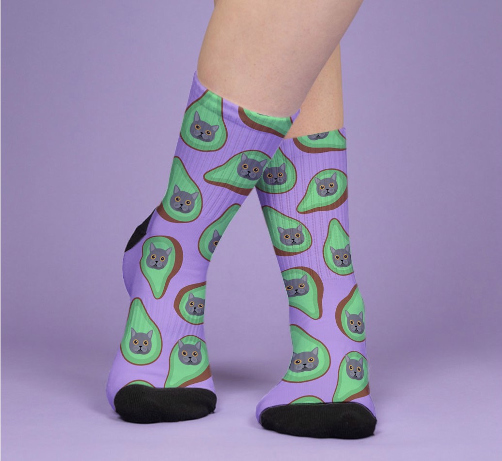 Avo-cat-o Pattern: Personalized {breedFullName} Socks - woman's feet on purple background